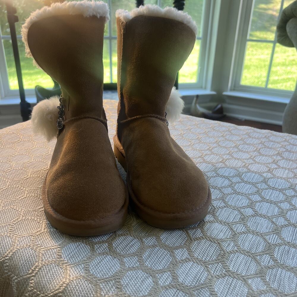 UGG Classic Short Charm Women’s Suede Shearling Pull-On Mid-Calf Boots US 7 - Picture 2 of 10